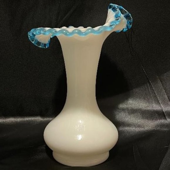 AQUA CREST MILK GLASS JACK IN PULPIT RUFFLE RIM VASE (VINTAGE FENTON PRE-LOGO ?) - Picture 6 of 16
